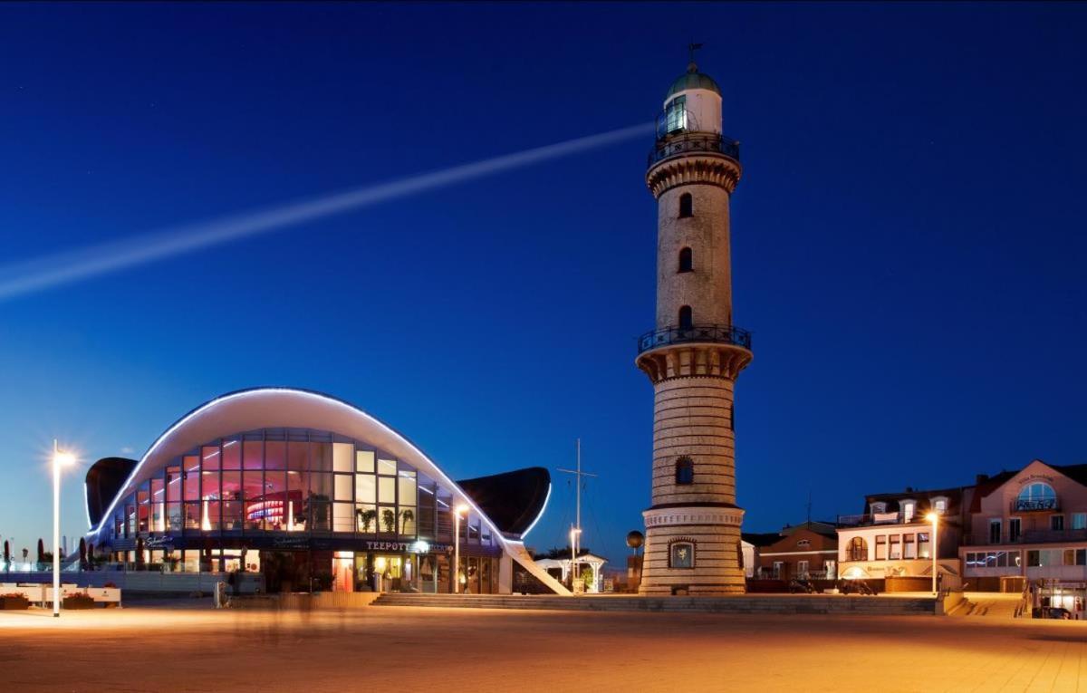 Strandpalais/Meerblick Rostock Exterior foto